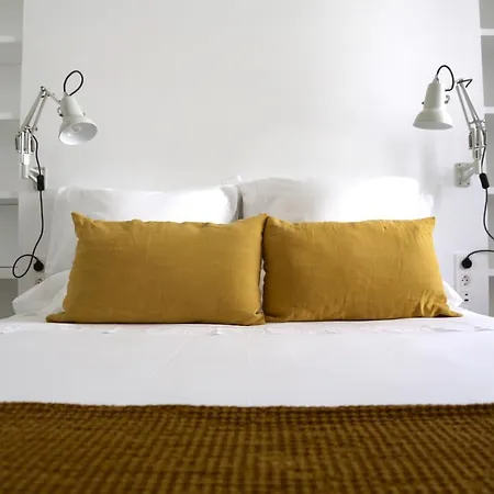 Set * Cadaques