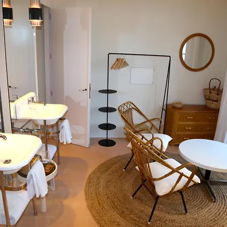 Bed & Breakfast Set 4*