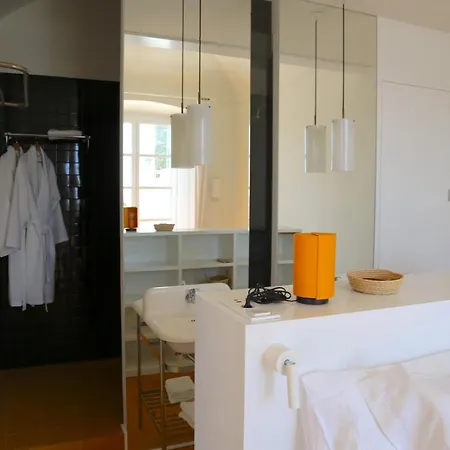 Set Bed and breakfast