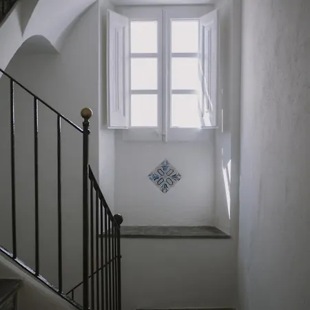 Bed and breakfast Set 4*